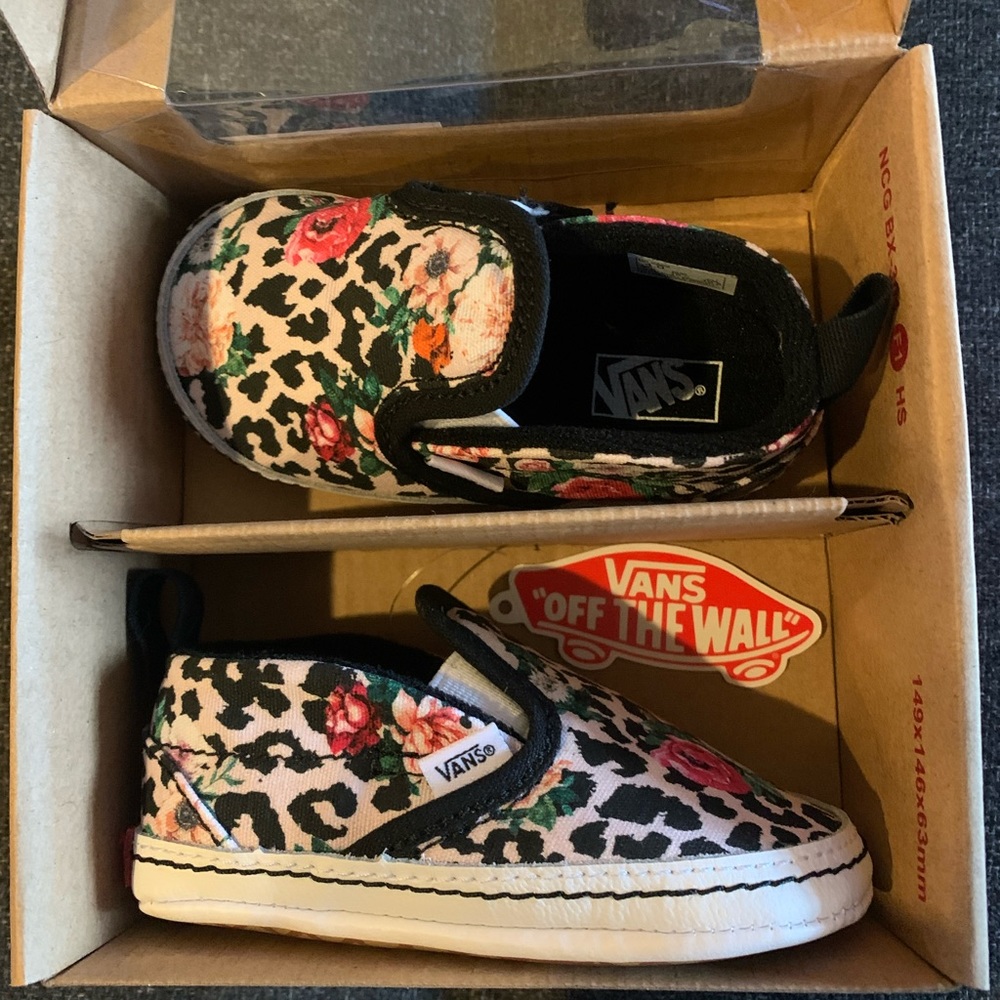 VANS • baby slip ons